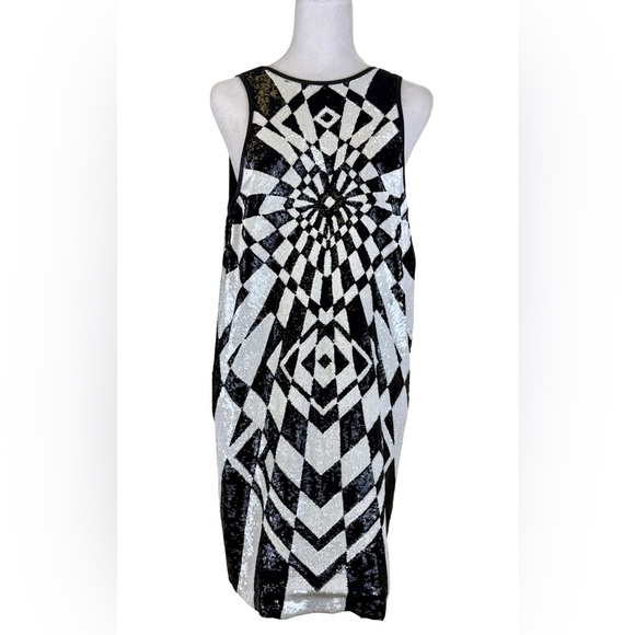 NWT EMILIO PUCCI SILK MINI DRESS WITH BLACK AND WHITE SEQUIN GEOMETRIC ORNAMENT - Picture 1 of 10